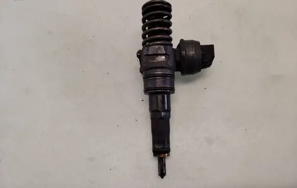 Ford Galaxy Fuel injector 038130073AG