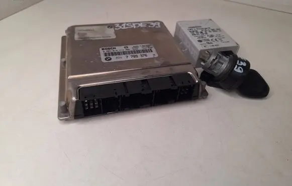 BMW 5 E39 Engine control unit/module 0281010314 7789376