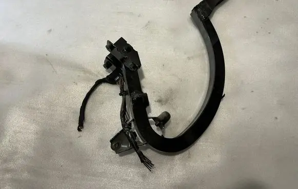 Volvo S60 Tailgate/trunk/boot hinge 32136219