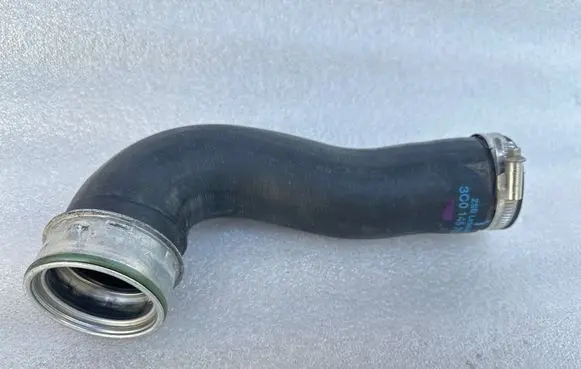 Intercooler hose/pipe