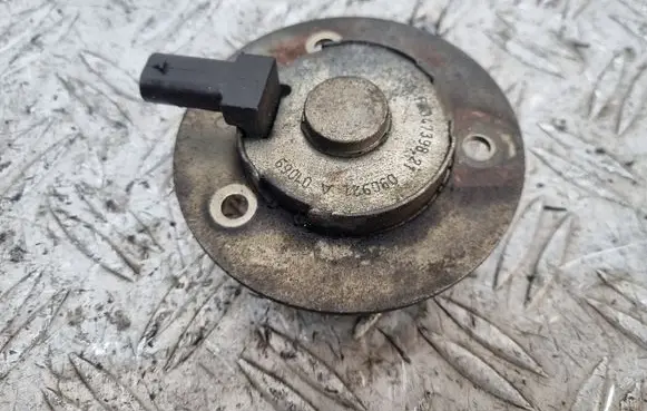 Audi A4 S4 B8 8K Camshaft vanos timing valve 06J103259A F34739821