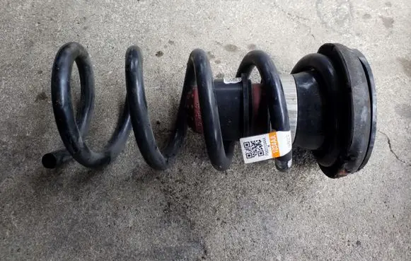 Chrysler Pacifica Rear coil spring 68231034AA