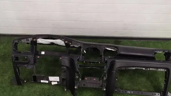 Ford Explorer VI Dashboard 