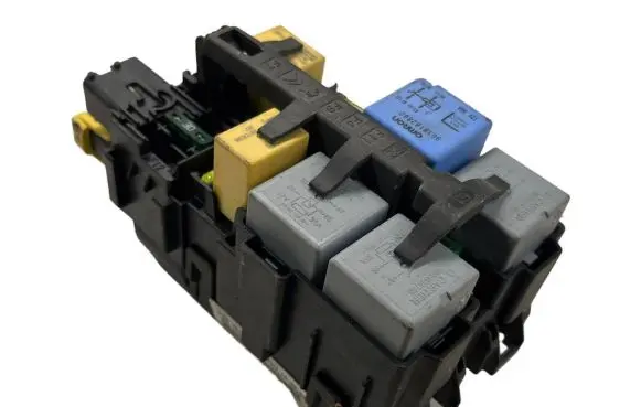 Citroen C4 II Picasso Fuse box set 23452 v3310986913183423