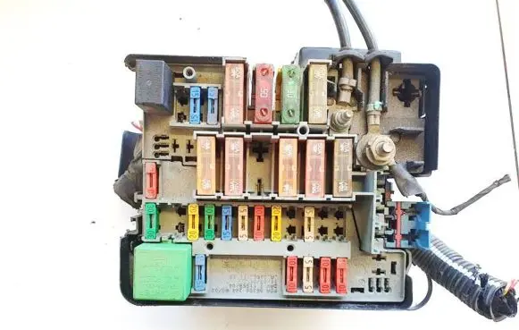 Citroen Xsara Picasso Fuse box set 9628024480