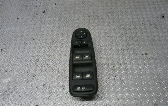 Citroen C4 I Picasso Electric window control switch 96639382ZD 1000407 018092227