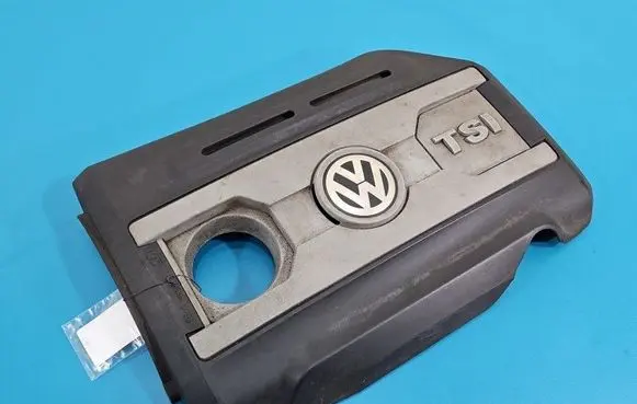 Volkswagen PASSAT B7 Engine cover (trim) IMPRK1525546