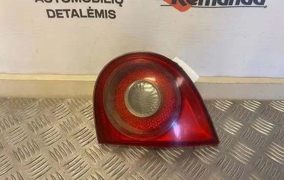 Volkswagen Golf V Tailgate rear/tail lights 1K6945094J 1K6945108C