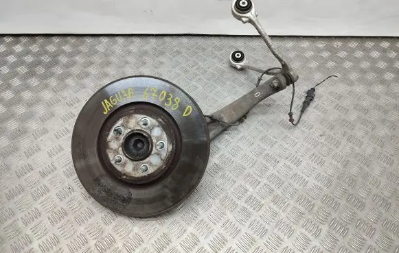 Jaguar XF X250 Front wheel hub