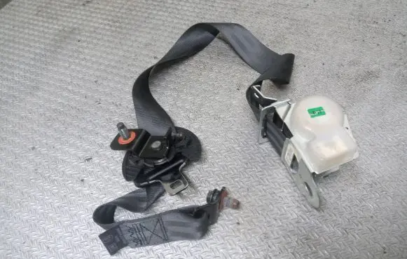 KIA Ceed Rear seatbelt 898201H500EQ