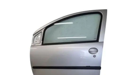 Peugeot 107 Front door