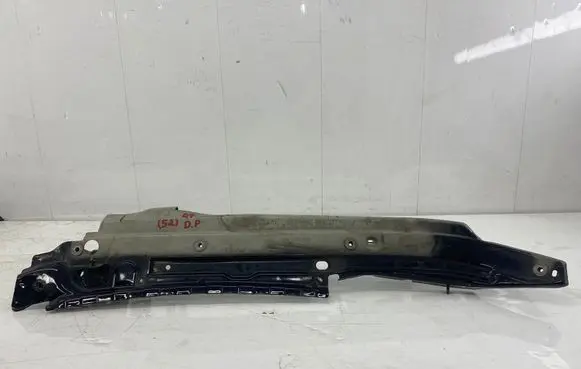 Audi Q7 4L Fender mounting bracket 4L0805158A 4L0805176A