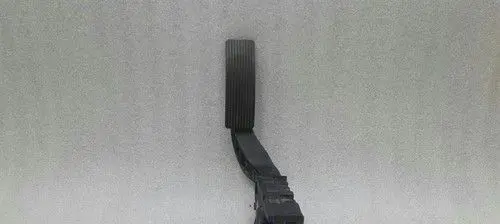 Mercedes-Benz A W176 Accelerator throttle pedal A2463001804
