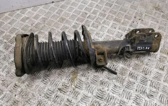 Mercedes-Benz GLK (X204) Front shock absorber/damper A2043202538