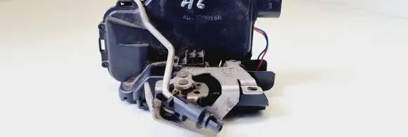 Audi A6 S6 C5 4B Rear door lock 4D0839016B
