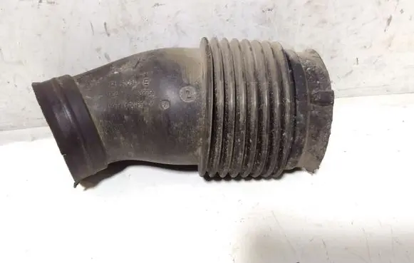Opel Vectra C Air intake duct part 9177104 50094 37756