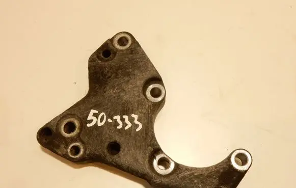 BMW 5 E60 E61 Engine mounting bracket 2247556 50333
