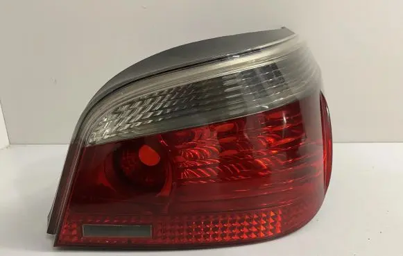 BMW 5 E60 E61 Rear/tail lights 6910768