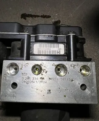 BMW 5 E60 E61 ABS Pump 6769703