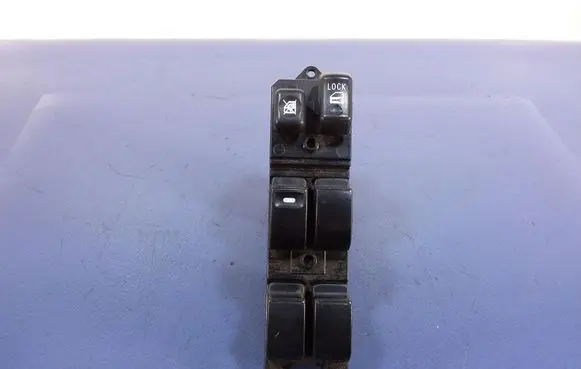 Mitsubishi Lancer VIII Electric window control switch 8608A058