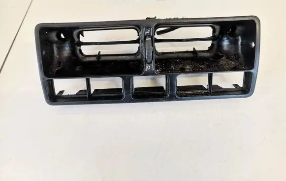 Volkswagen Golf IV Dash center air vent grill 1j0819728c 1j0819736c