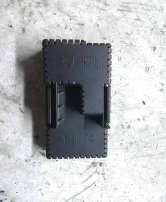 Ford Mondeo MK IV Fuse box cover 6G9T14C507 K067N