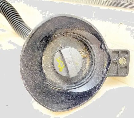 Ford Transit Custom Oil fill pipe
