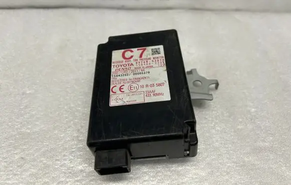 Lexus IS III XE30 Tire pressure control unit 8976053070 1584003202