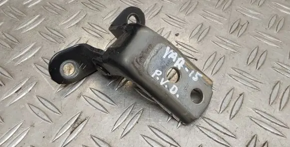 Toyota Yaris Front door upper hinge