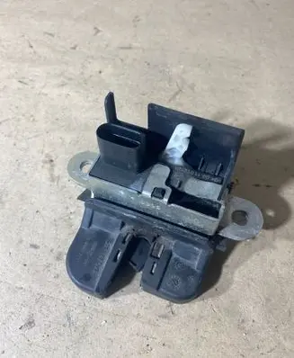 Volkswagen Polo V 6R Tailgate/trunk/boot lock/catch/latch 6R0827505B