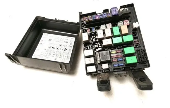 KIA Sportage Fuse module 914553U514
