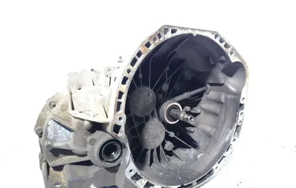 Renault Megane II Manual 6 speed gearbox 8200630121 8200646905