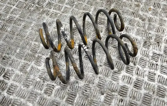 Toyota Yaris Rear coil spring