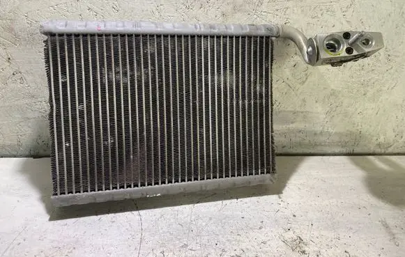 Dodge Challenger Air conditioning (A/C) radiator (interior) EG0690033528 06012017