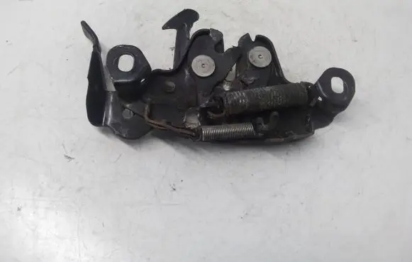 Nissan Qashqai+2 Engine bonnet/hood lock/catch