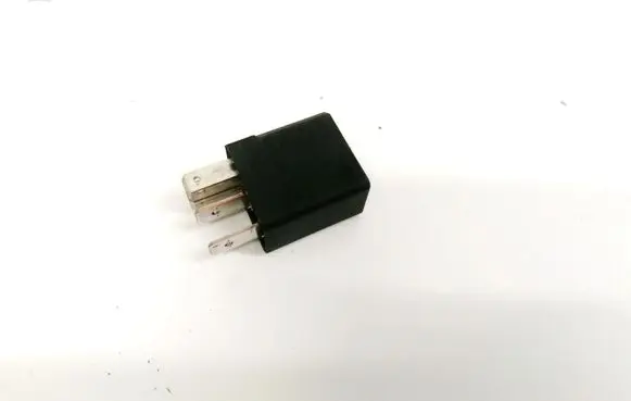 Iveco Daily 40.8 Other relay 504049024 67750