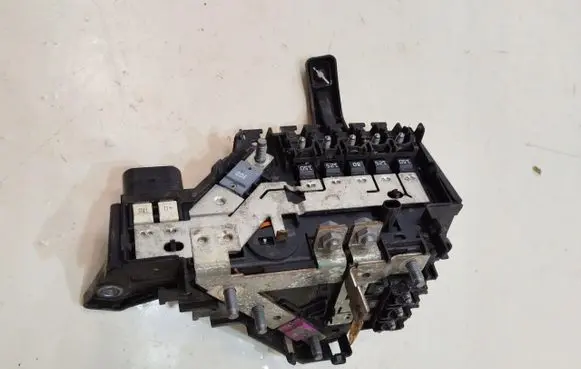 Mercedes-Benz C W205 Fuse box set A2055402150