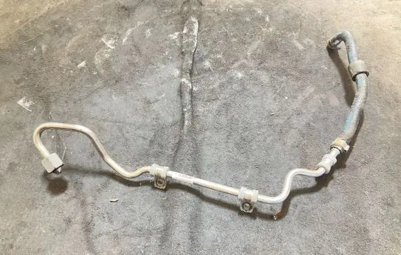 Mercedes-Benz CLA C118 X118 Fuel line/pipe/hose A2820705300 A28207053002