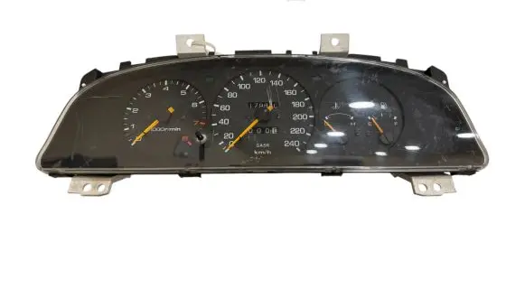 Mazda 626 Speedometer (instrument cluster) GC5KC
