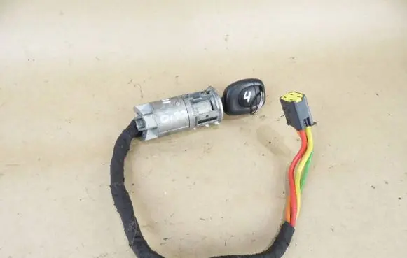 Renault Clio II Ignition lock