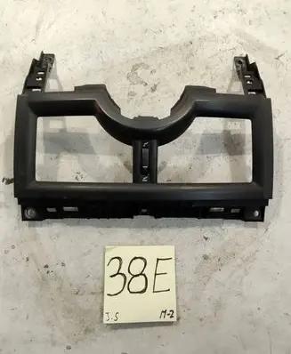 Renault Megane II Dash center air vent grill 3B0819728