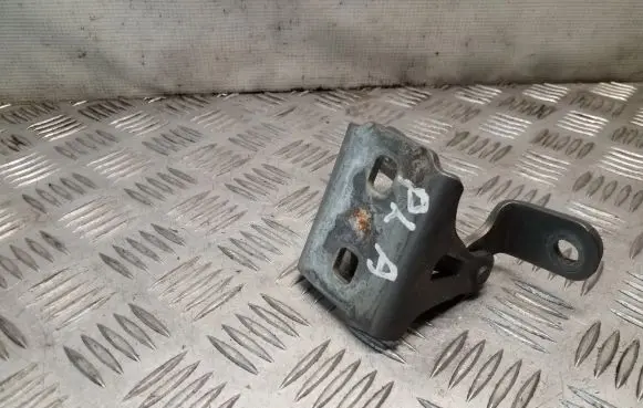 Opel Meriva B Front door lower hinge 