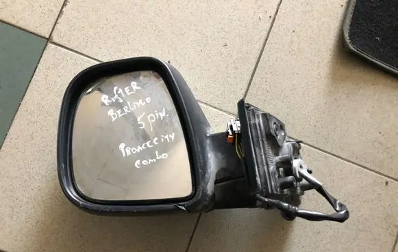 Peugeot Rifter Front door electric wing mirror