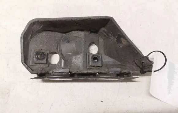 Volvo V50 Front bumper mounting bracket 30655875