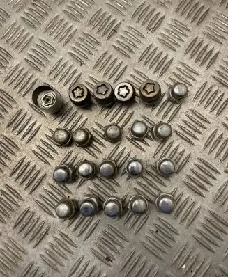 Nuts/bolts