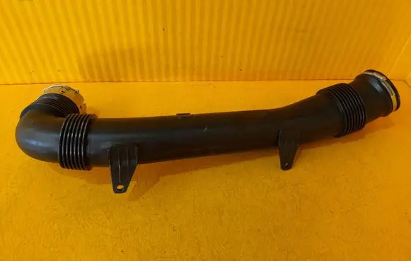 BMW M4 G82 G83 Intercooler hose/pipe 8095810