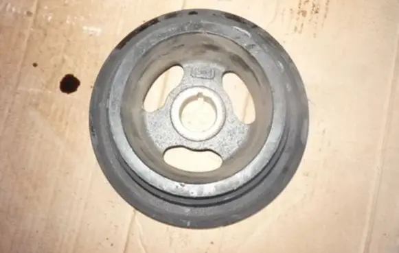 BMW 5 E60 E61 Crankshaft pulley