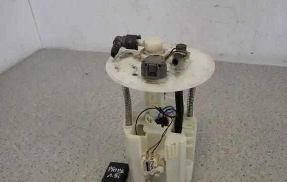 Toyota Prius (XW20) In-tank fuel pump 7702047041