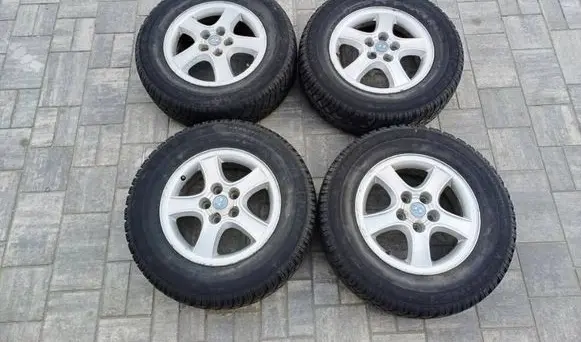 Hyundai Santa Fe R16 alloy rim