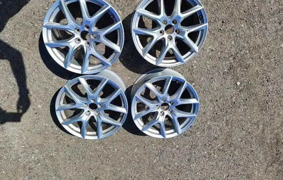 Volvo XC60 R18 alloy rim 31423851 31454271